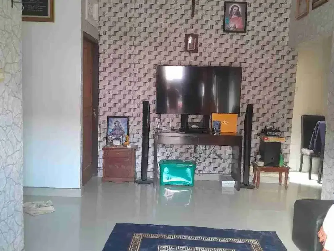 RUMAH BUDUK MINIMALIS LANTAI I KONDISI BAGUS TERAWAT DENGAN 3 KAMAR TIDUR - Image 2 of 7