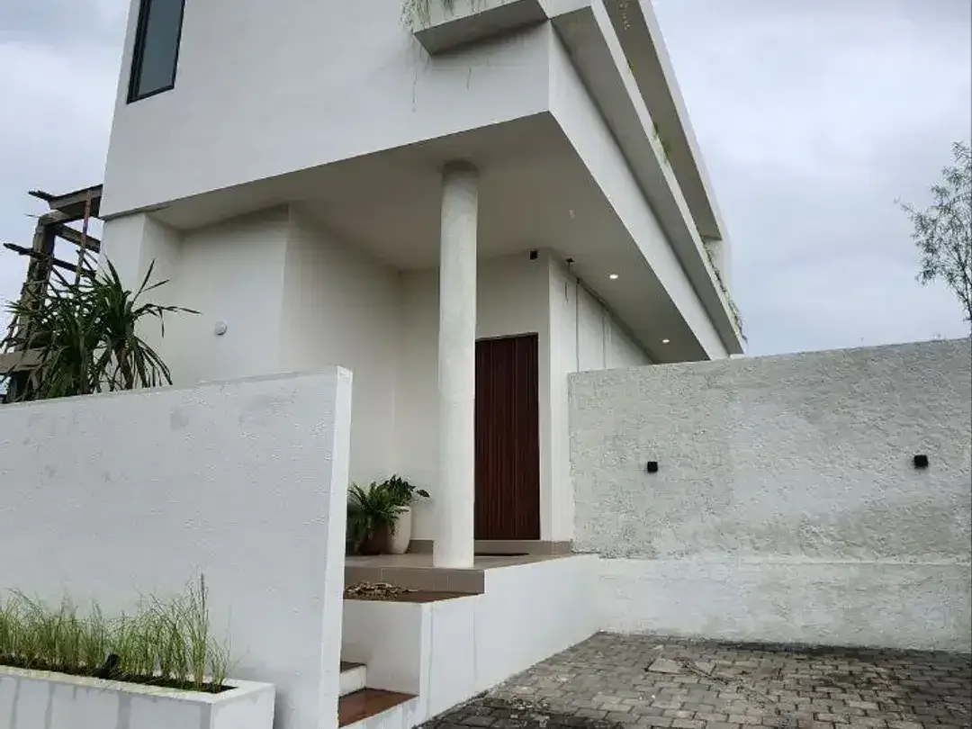 Brand new villa di Kutuh, Nusa Dua. Dekat dengan berbagai objek wisata Bali Selatan - Image 1 of 10