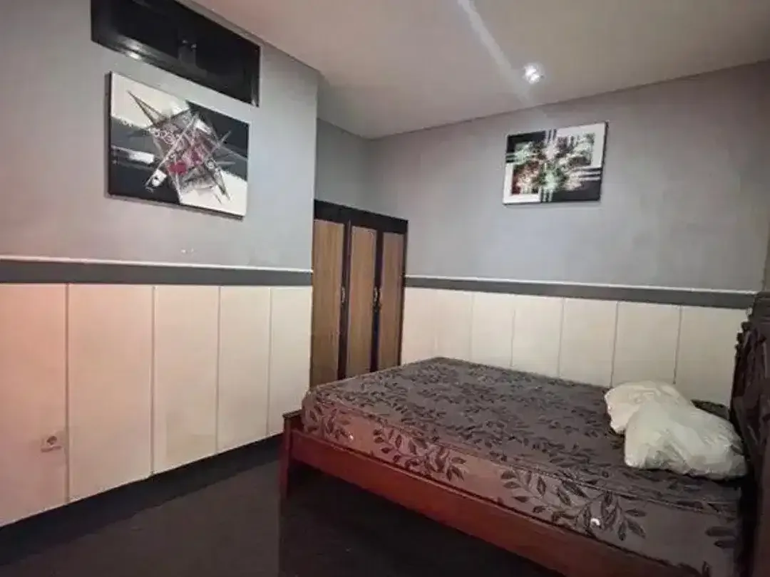 Rumah 2 Lantai Siap Huni Disewakan di Area Premium Renon - Image 10 of 10