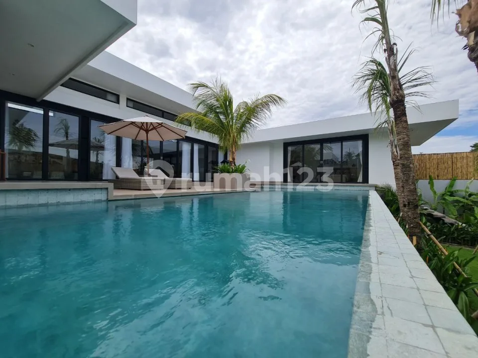 Modern Villa 4 Bedrooms 895mÂ² di Purigading Jimbaran - Image 1 of 4