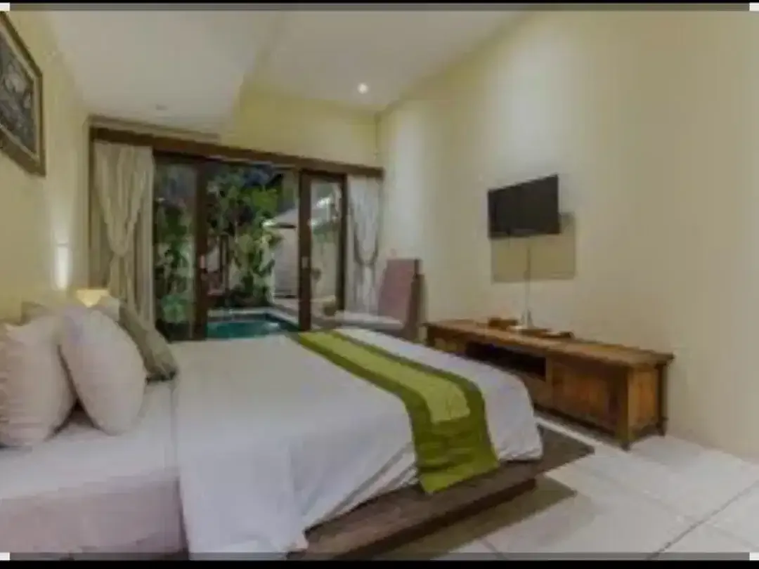 Freehold - Tropical 3-Villa Complex for Sale in Umalas, Bali - Image 9 of 10