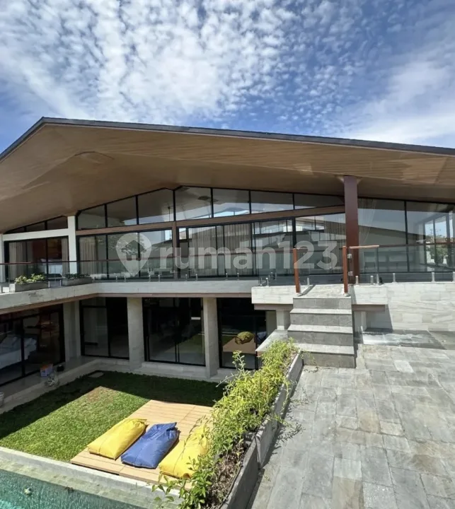 Villa Mewah Sanur Matahari Terbit 1 KM ke Pantai - Image 3 of 4