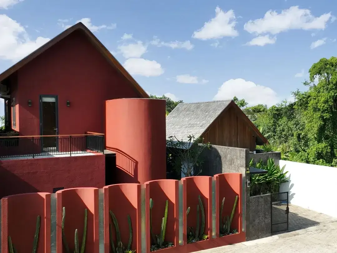 Disewakan Villa Eliza Lokasi Strategis Di Kawasan Canggu Dekat Wisata Di Bali - Image 1 of 10