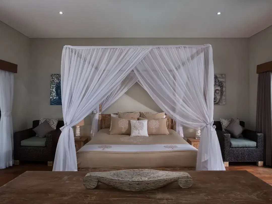 Freehold - Exquisite Tropical Retreat 2-Bedroom Villa in Prime Canggu Location - Image 10 of 10