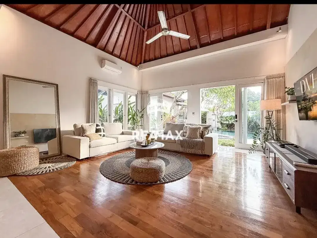 Dijual Villa Dekat Pantai Berawa Dan Finns & Beach Club Di Canggu, Bali - Image 8 of 10
