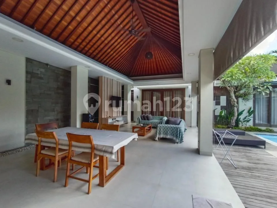 Villa 1 Lantai 3Br SHM di Kerobokan Dekat Seminyak & Canggu - Image 4 of 4