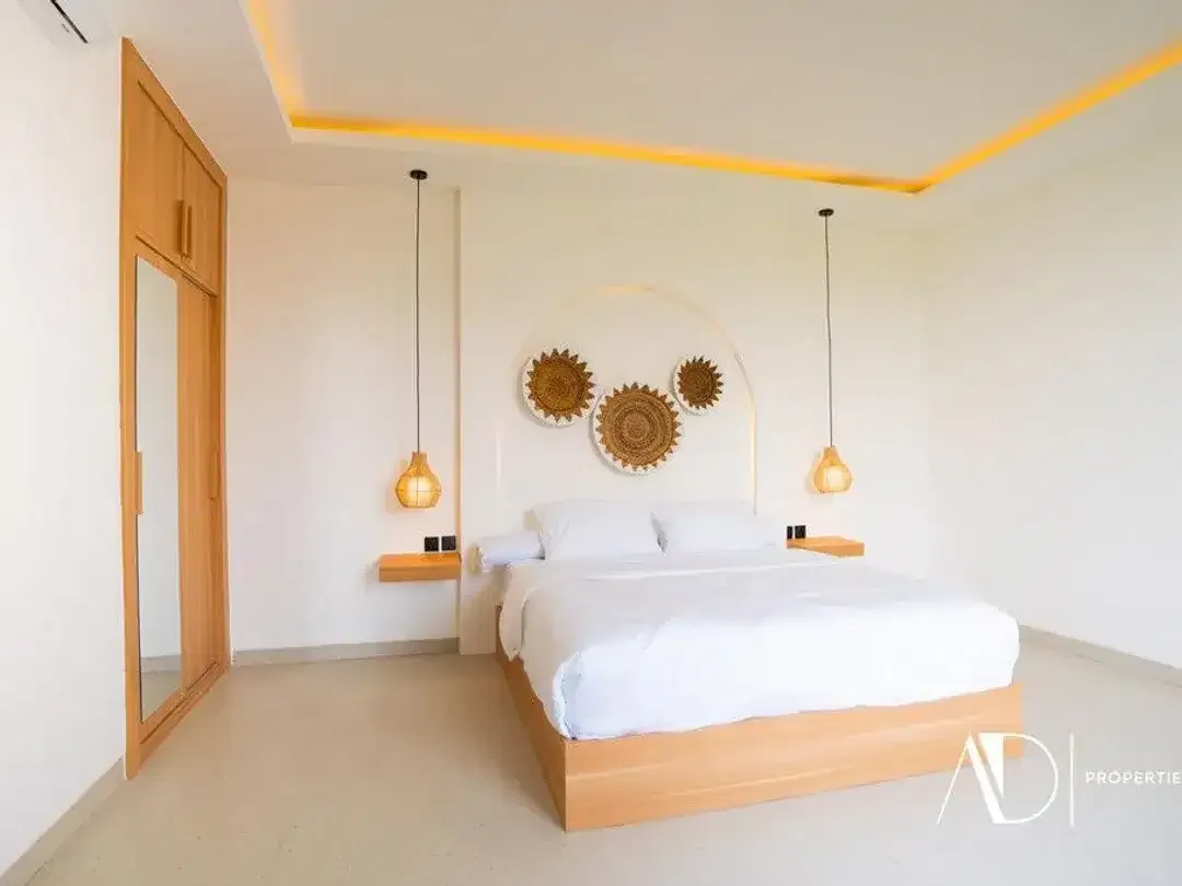 FREEHOLD | 2-BEDROOM VILLA WITH RICE FIELD VIEWS - CEMAGI - Image 9 of 10
