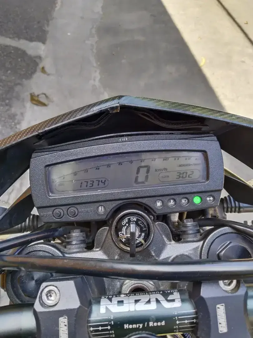 KAWASAKI DTREKER 250 CC TAHUN 2022 PAJAK OFF 2X SURAT LENGKAP - Image 8 of 8