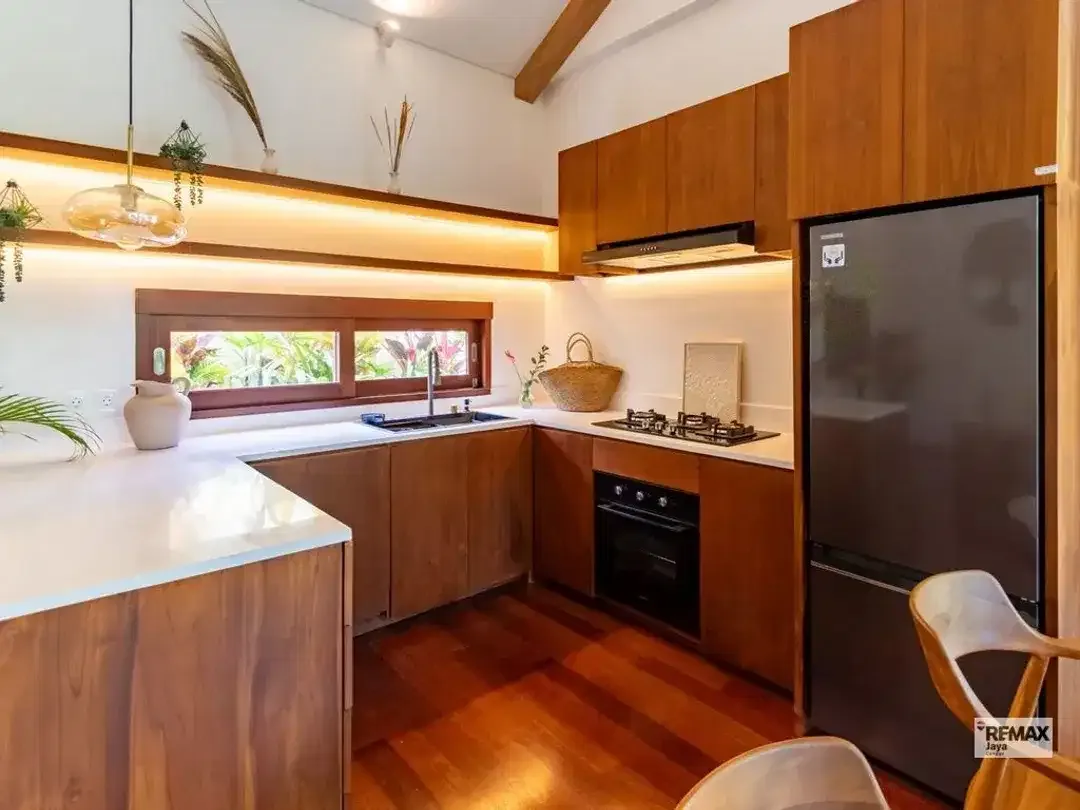 Modern Wood-Style Villa - 58-Year Leasehold In The Heart Of Sanur - Image 5 of 10