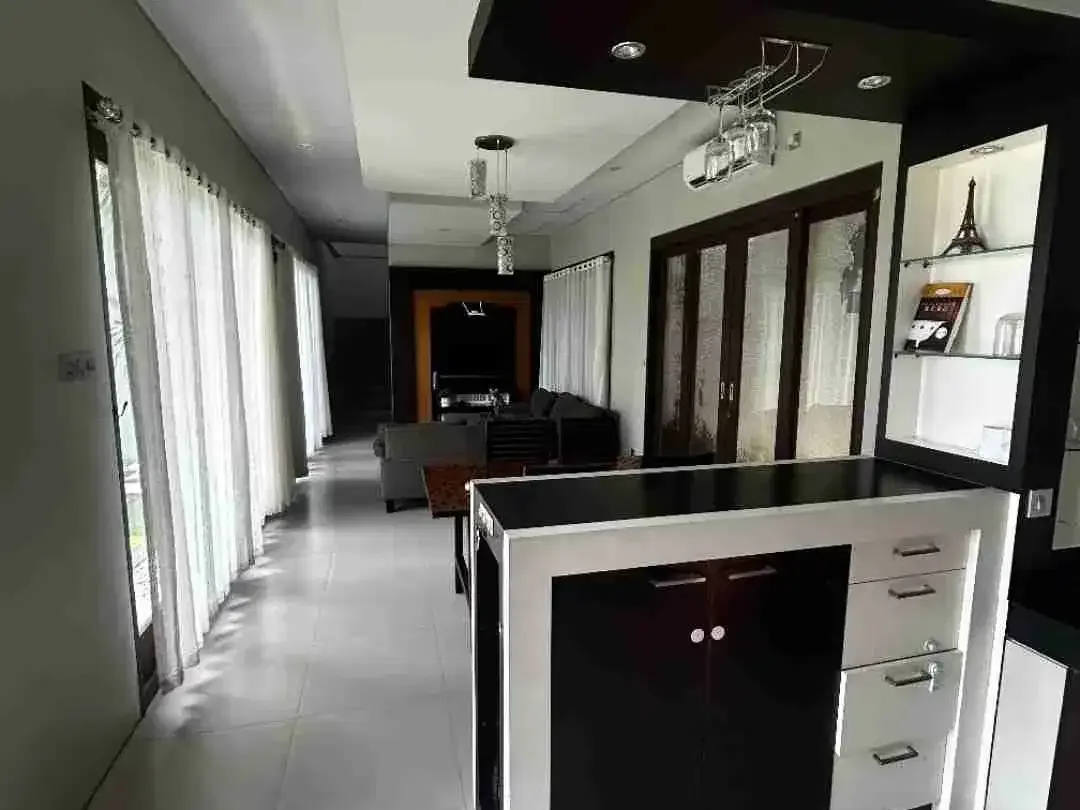 Dijual Villa - Image 3 of 10