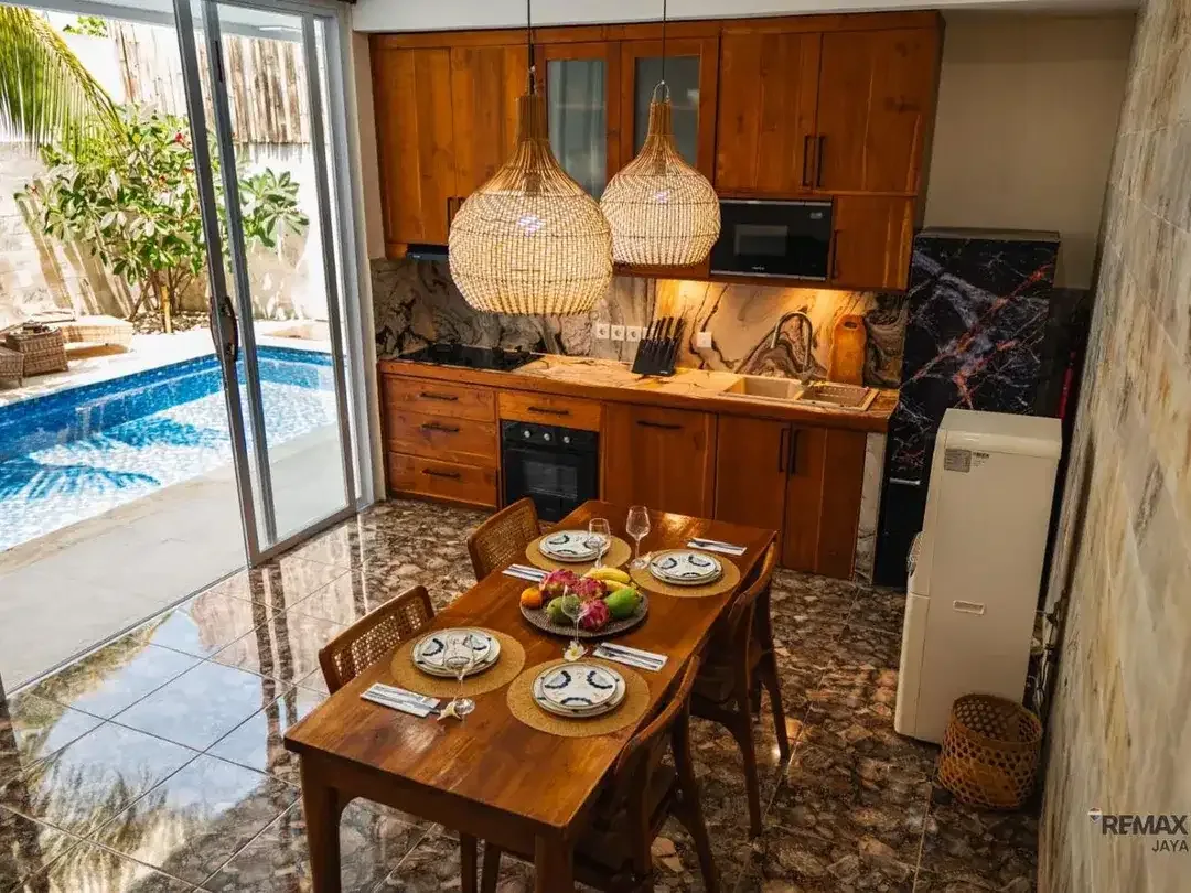 Vila Fully Furnished Leasehold Hingga 2053 di Sanur - Image 1 of 10