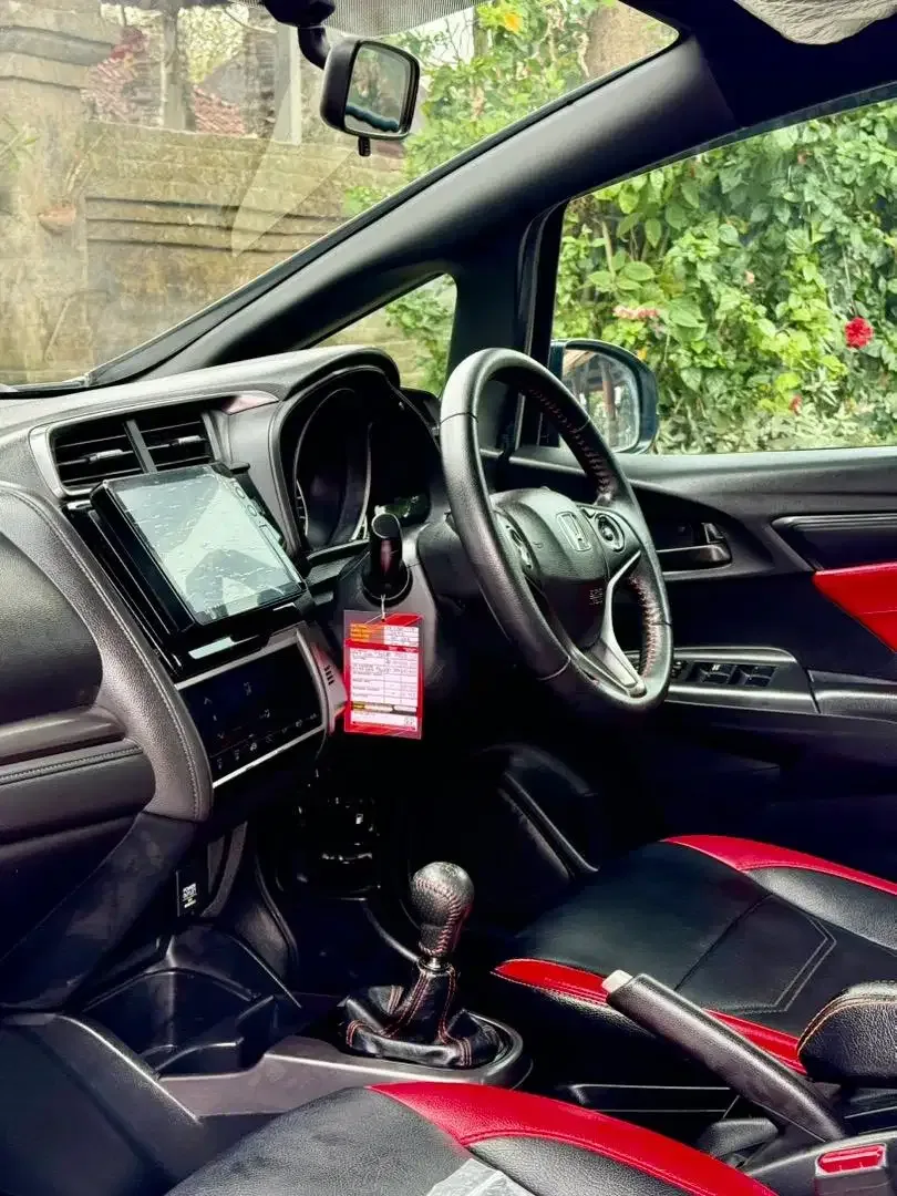 Jazz RS Facelift 2018 Manual Asli Bali Super Istimewa - Image 10 of 10