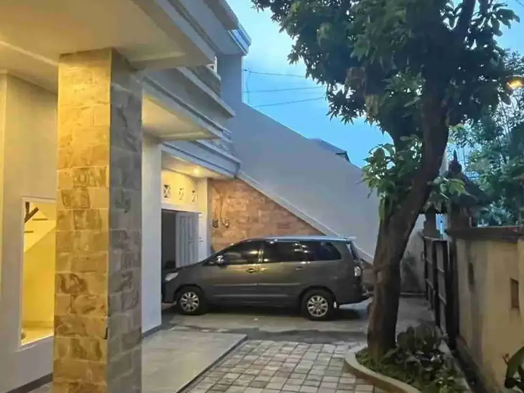jual Rumah exclusive dan besar di kompleks Sekar Tunjung Denpasar - Image 3 of 10