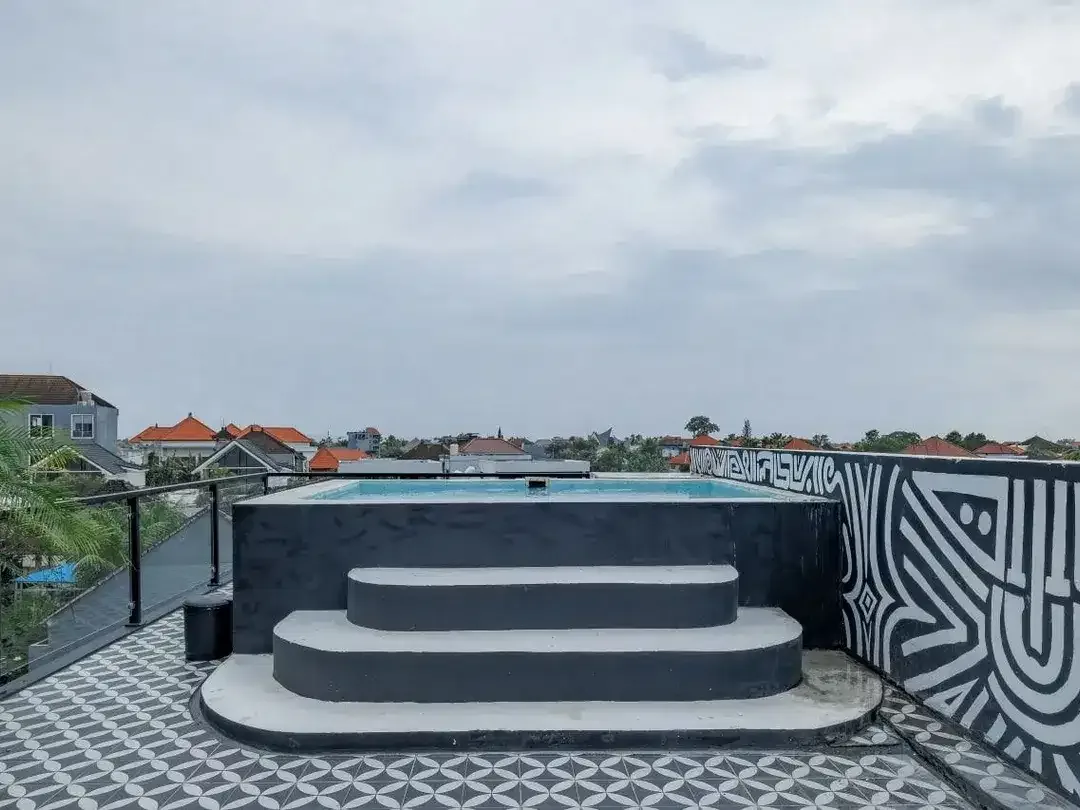 For Rent Modern 2 Bedrooms Villa - Tibubeneng Canggu Close To Berawa With Rooftop Views - Image 10 of 10
