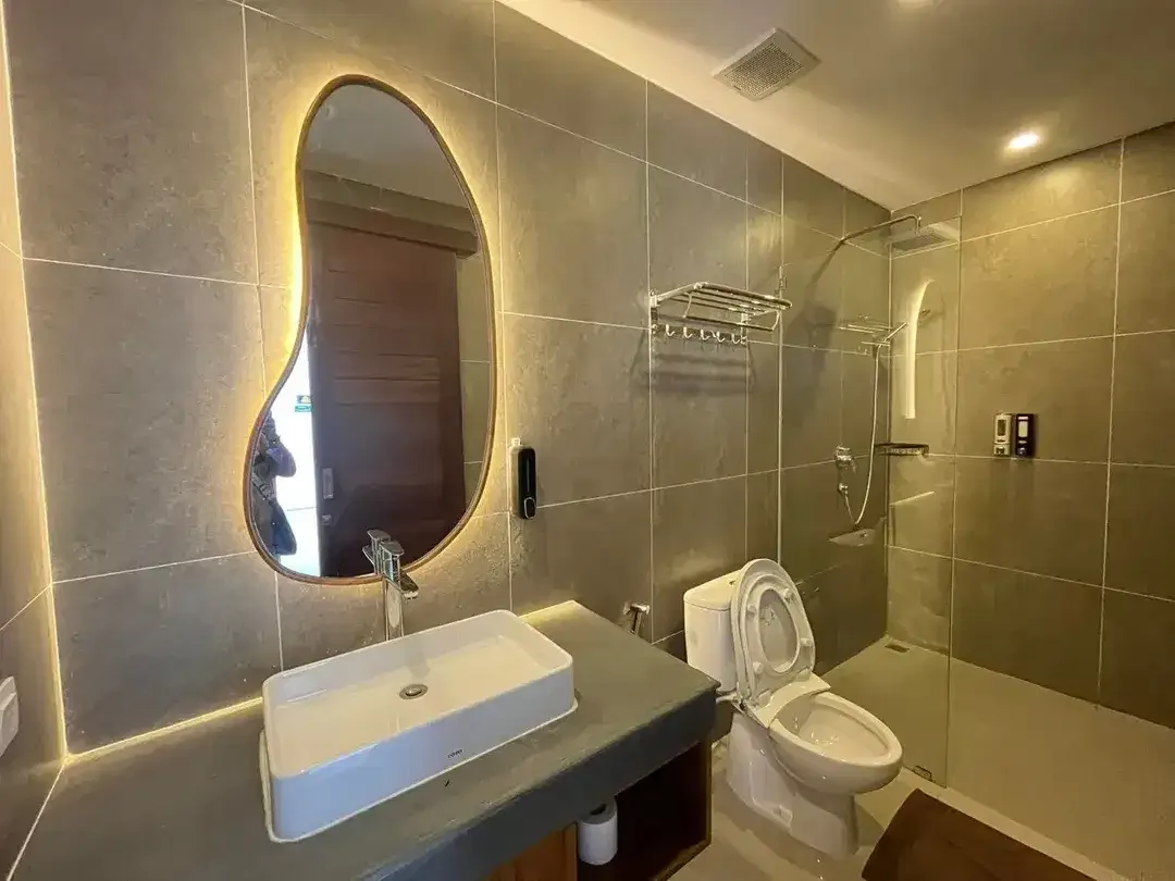 MODERN TROPICAL VILLA IN UNGASAN JIMBARAN - Image 4 of 10