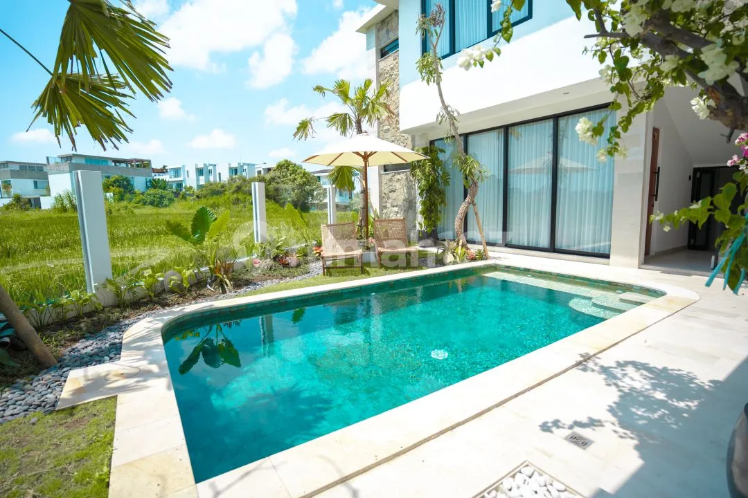 Villa 2 Lantai Full Furnish View Sawah Laut 2Mnt ke Pantai Cemagi - Image 4 of 4
