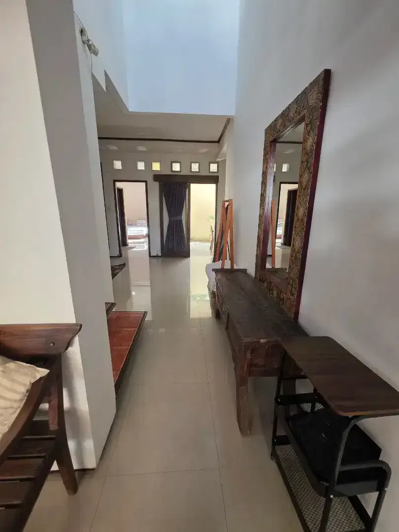 Premium 3BR All En-Suite Bathrooms Mertanadi Kerobokan - Owner Sale BU - Image 5 of 10