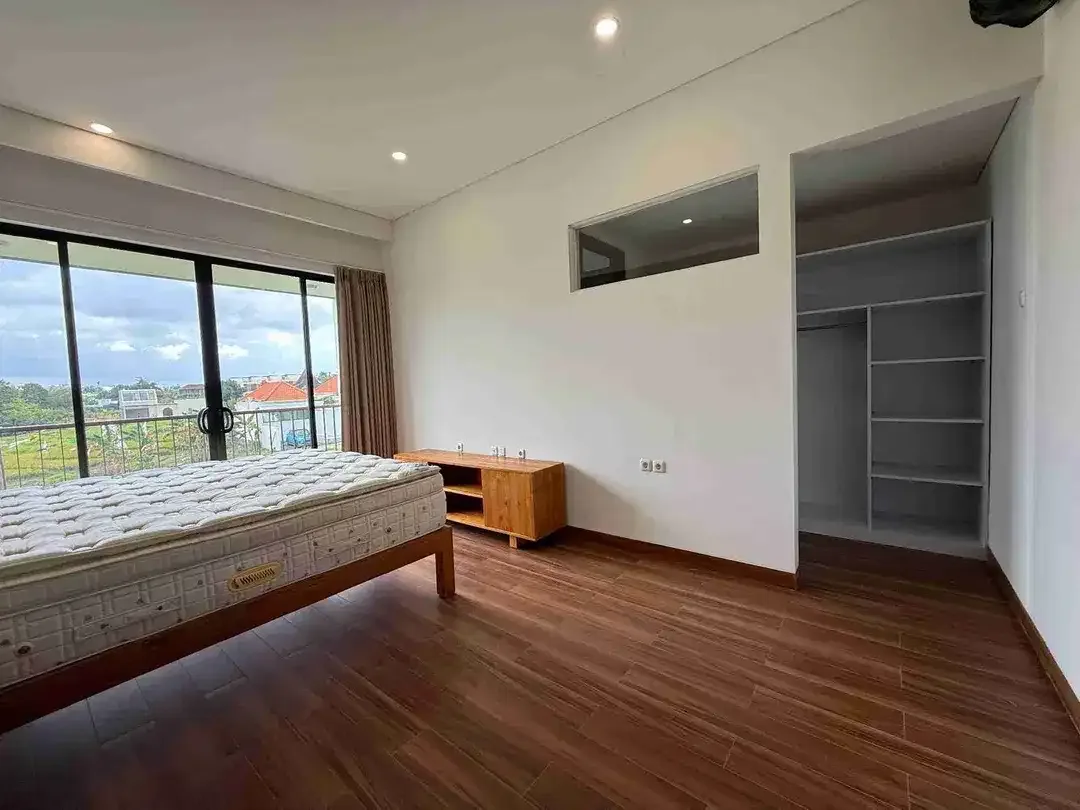 dijual villa baru lantai 2 brawa canggu - Image 4 of 10