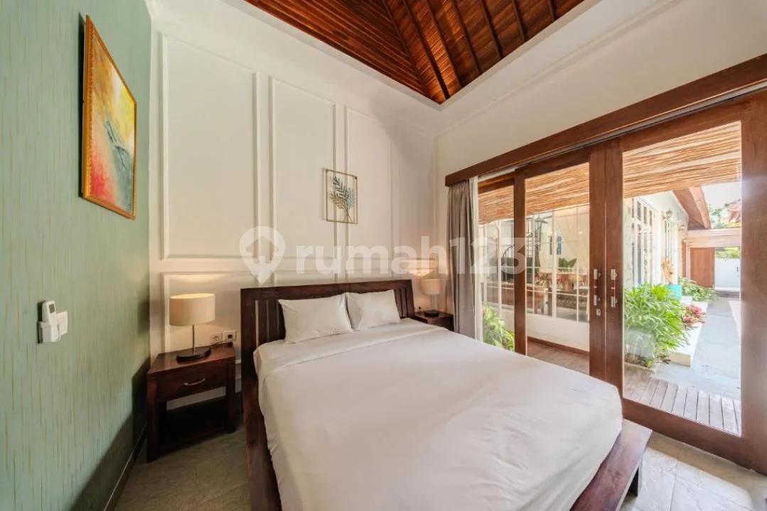 4 Bedrooms Villa With Private Pool In A Strategic Location Umalas - Canggu - Image 3 of 4