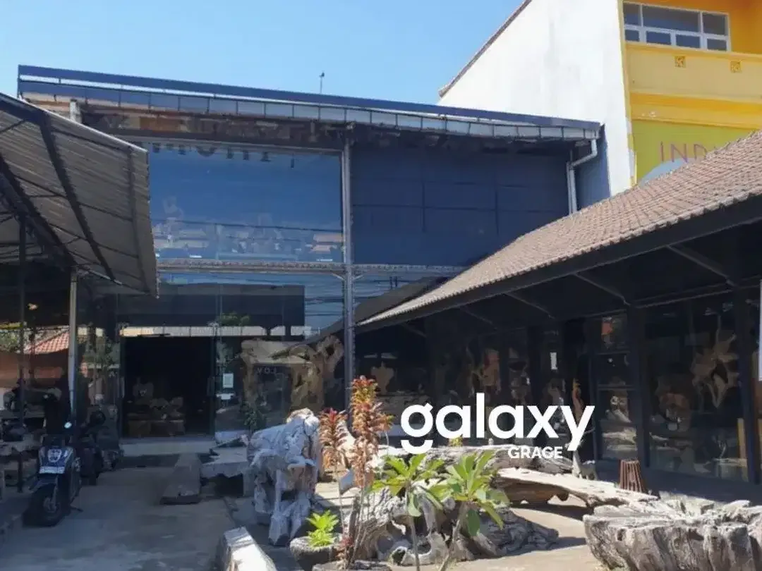 OVERKONTRAK SHOWROOM POSISI HOOK DI BYPASS SUNSET ROAD BADUNG - Image 1 of 8