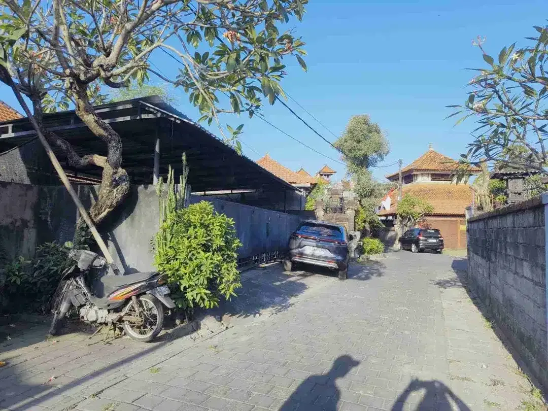 DIJUAL TANAH PREMIUM SANUR INTARAN 5,5are lebar 27m BONUS BANGUNAN 1,4/are - Image 1 of 10