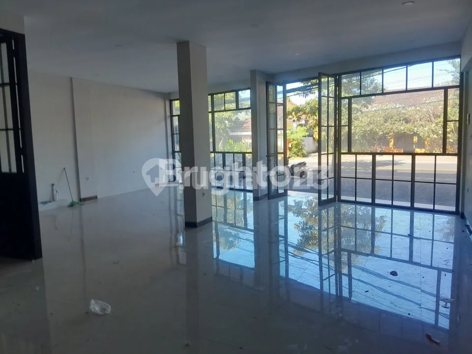 RUKO 3 LANTAI DI ULUWATU â LOKASI STRATEGIS UNTUK BISNIS ANDA! - Image 2 of 4