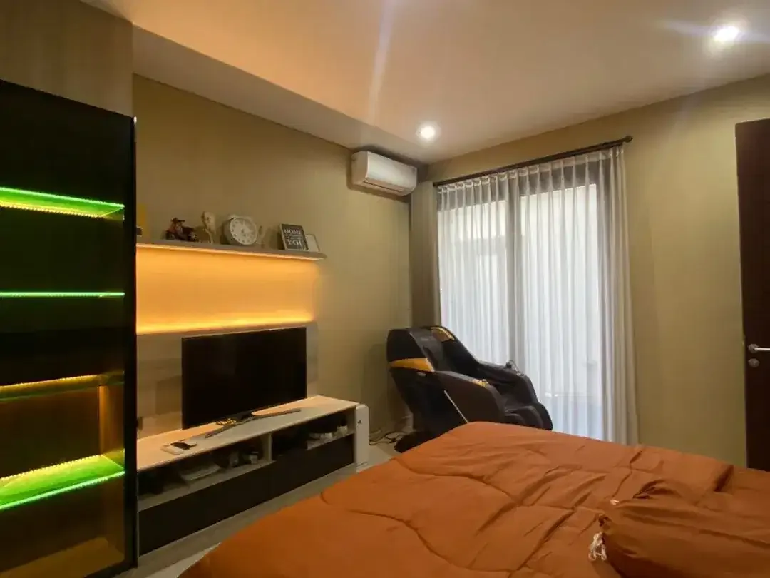 Dijual Rumah 2 lantai Fully Furnished Siap Huni di Renon - Image 6 of 10