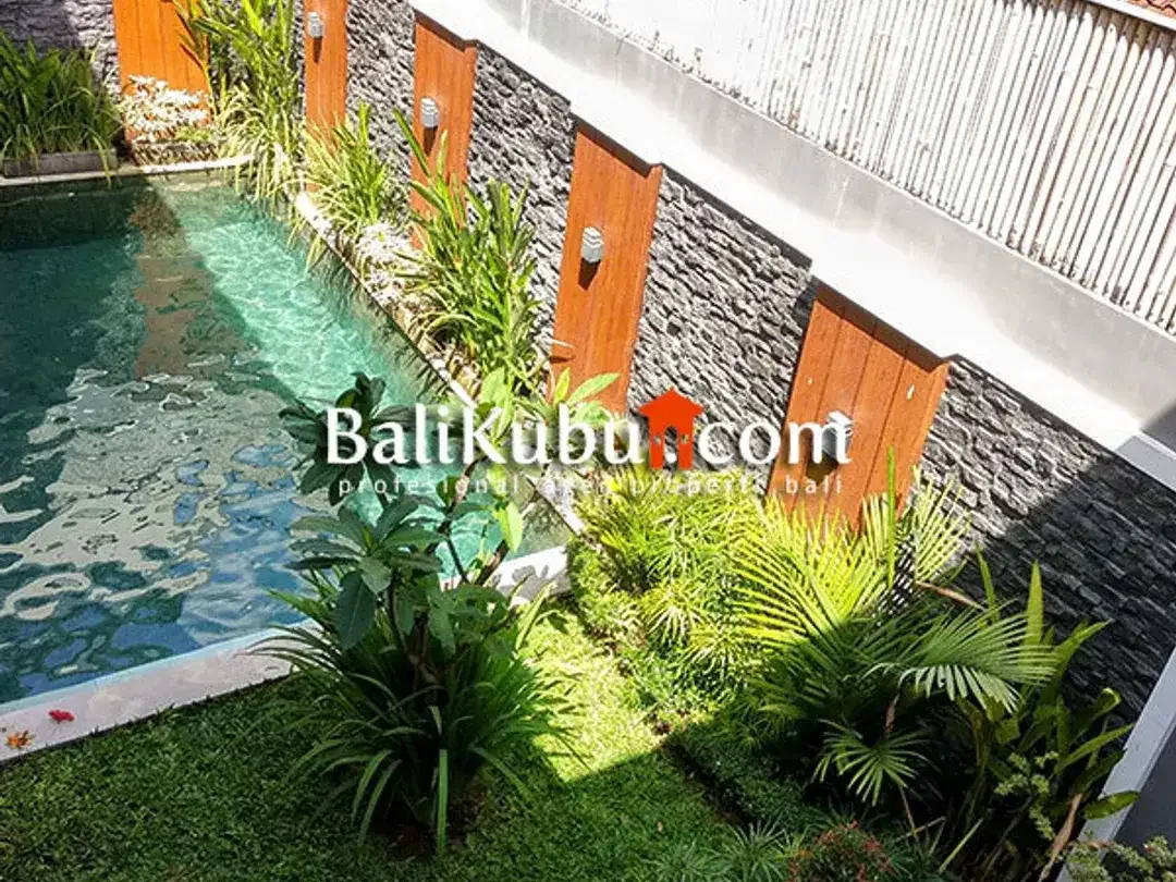 AMS-030.GRC | For Sale 3-BR Minimalist Villa in Kerobokan Dekat Canggu - Image 7 of 10