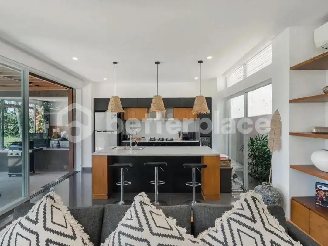 3 Bedroom Stunning and Luxury Villa in Ubud With Rice Field View - Image 10 of 10