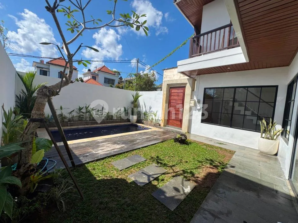 Villa With Private Pool & Scenic Views In Cemagi - Image 1 of 4