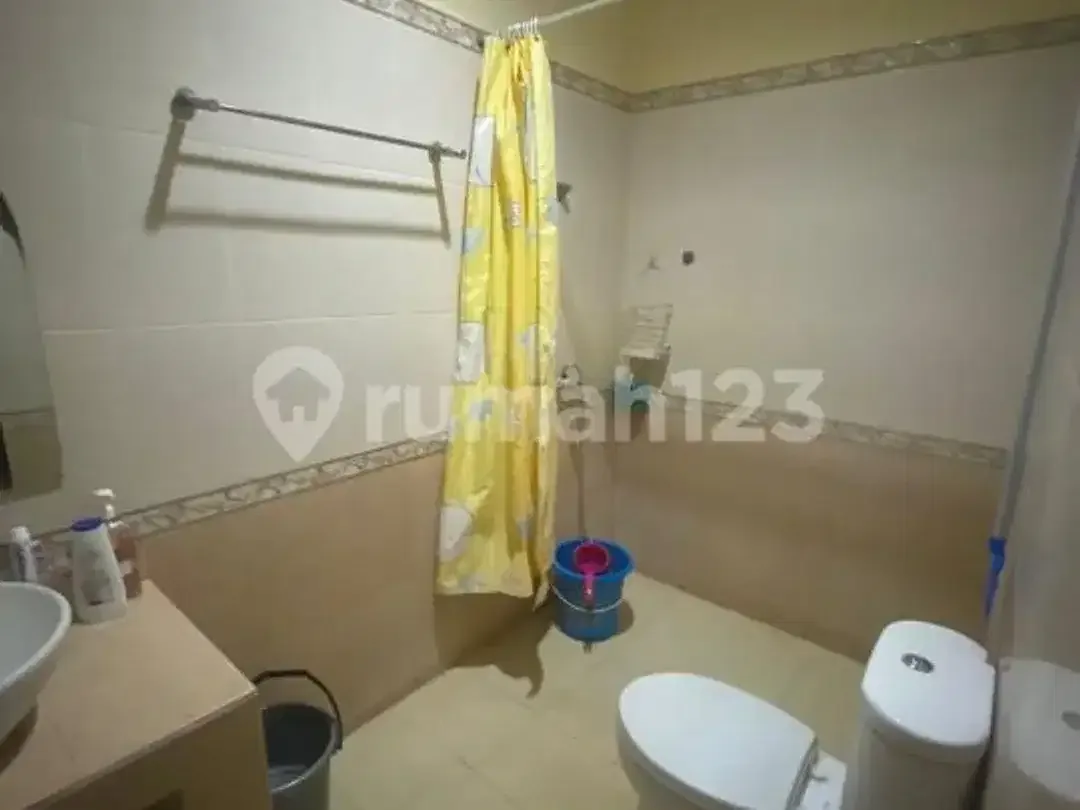 Disewakan Rumah Full Furnished Lingkungan Sejuk - Image 2 of 5