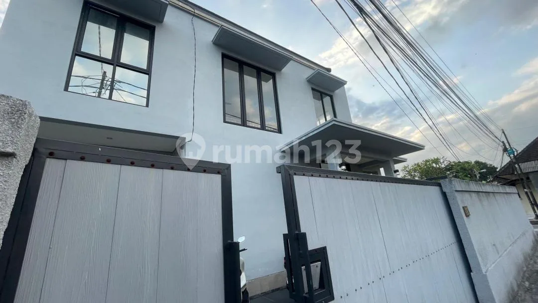 Brand New Rumah Modern Dekat Pantai Sanur SHM Freehold - Image 3 of 4