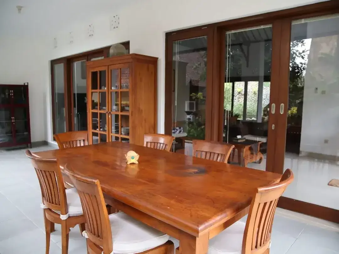 2 Units Three Bedrooms Villa For Sale in Strategic Location of Berawa - Image 5 of 10