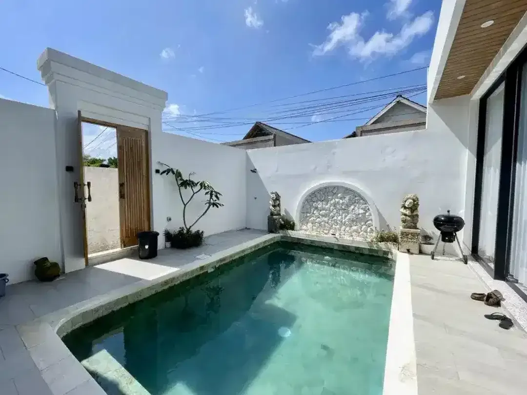 Villa Tropical Full Furnished Jl Pantai BalanganUngasan - Image 2 of 10