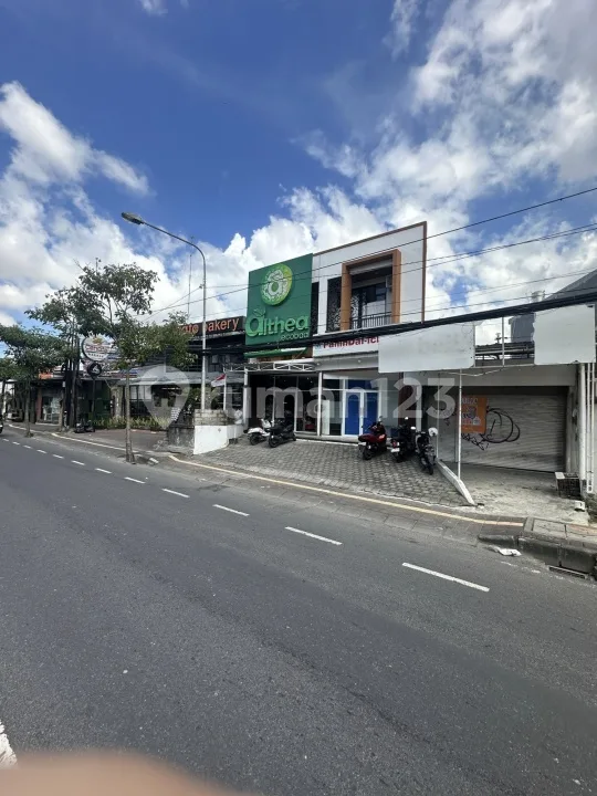 2 Buah Toko Strategis Pinggir Jalan Ramai - Image 2 of 4