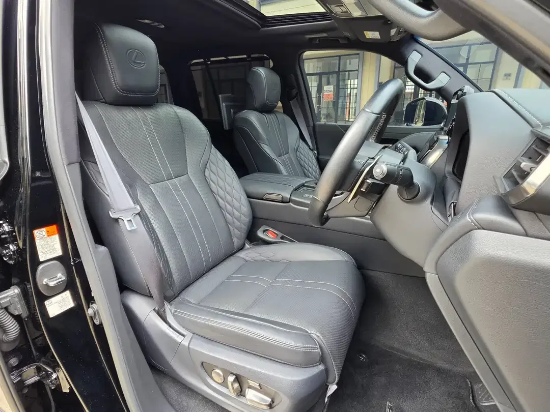 LEXUS LX600 VIP - Image 7 of 10
