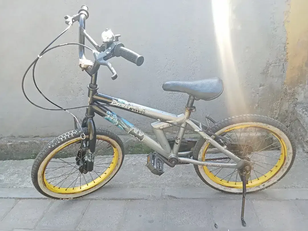 Sepeda anak WIMCYCLE BATMAN R18 - Image 2 of 4