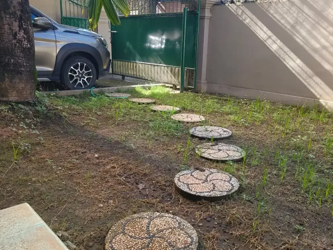FOR SALE RUMAH MINIMALIS 2LT SANGAT STARTEGIS KAWASAN RENON - Image 2 of 10