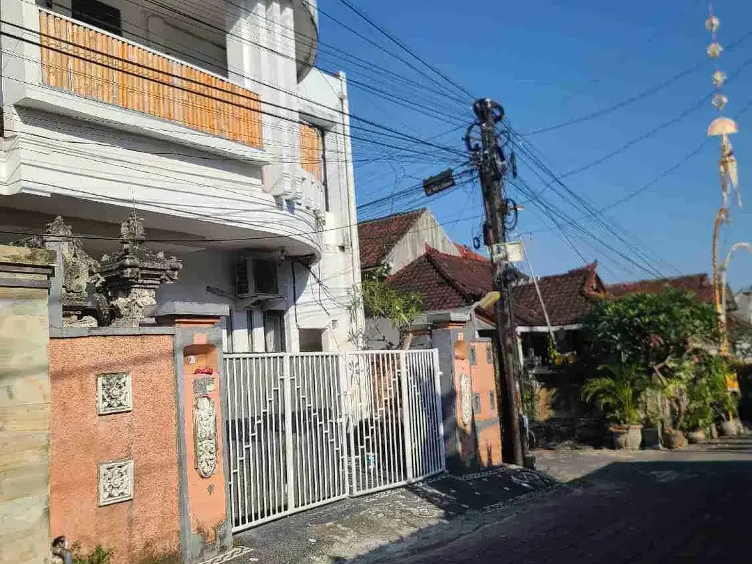 JUAL CEPAT RUMAH LANTAI II DALUNG PERMAI BESERTA ISINYA - Image 1 of 10