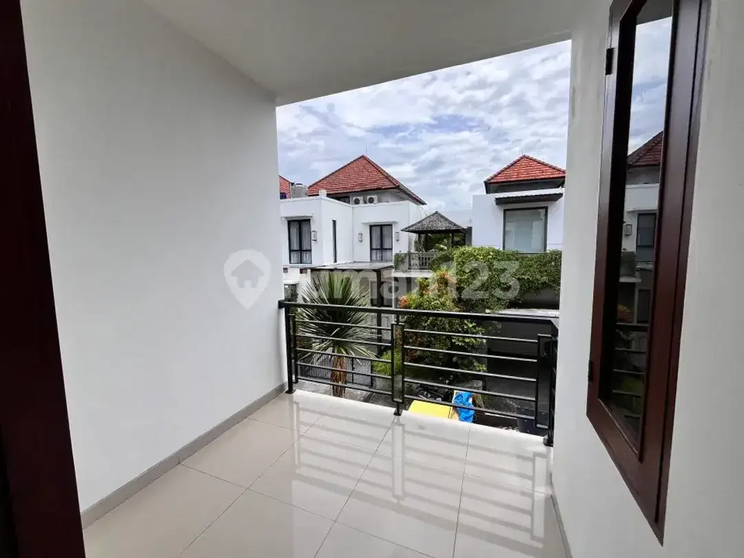 3 Bedroom House Semi Villa In Kerobokan - Image 2 of 10