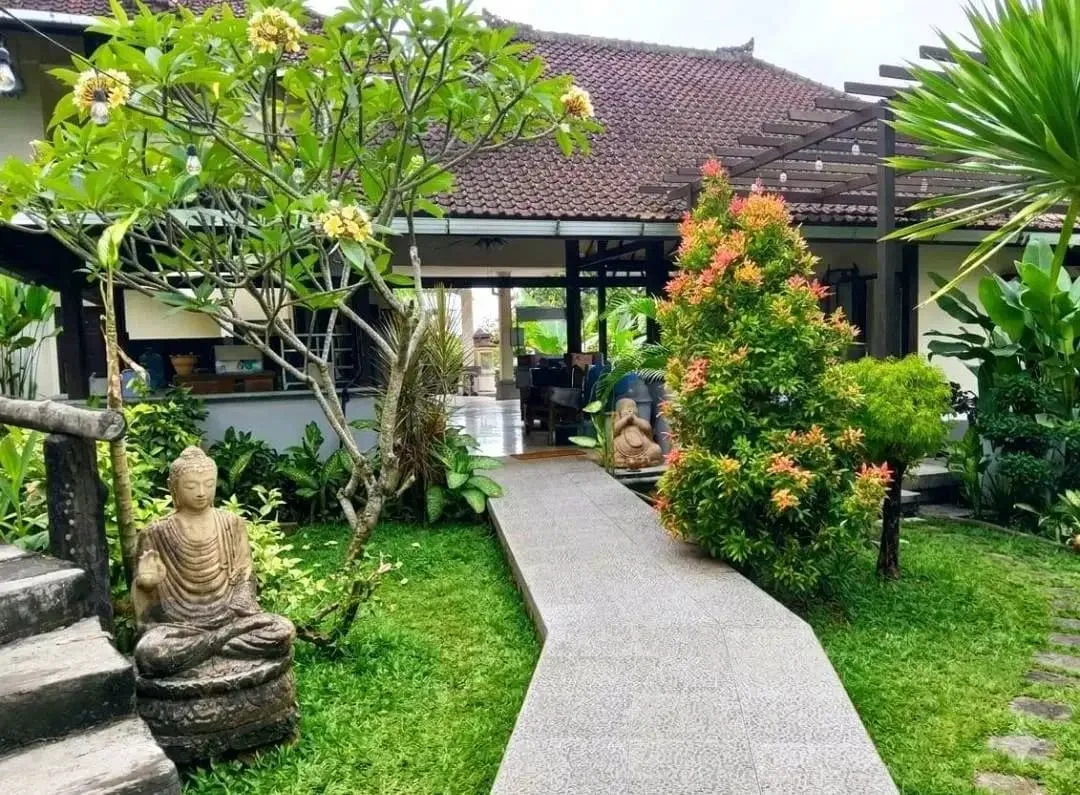 VILLA FOR SALE WITH NUANCE TROPICAL FOREST NEAR BEACH - Image 3 of 10