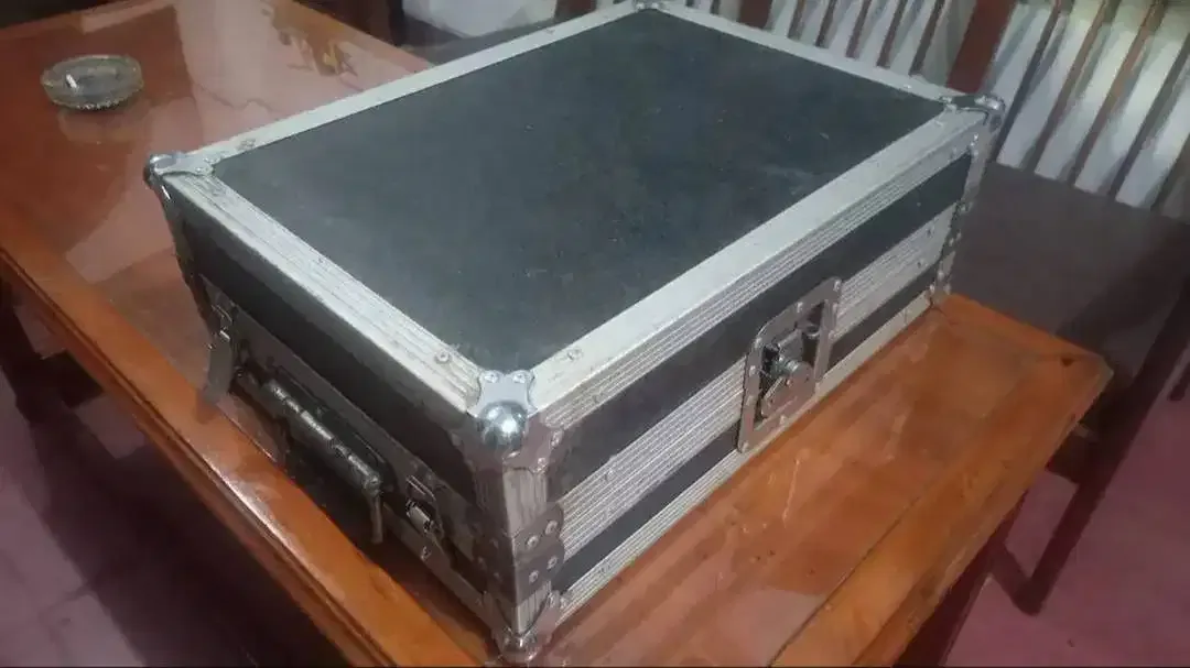 Pioneer DJM T1 & Flightcase - Image 4 of 4