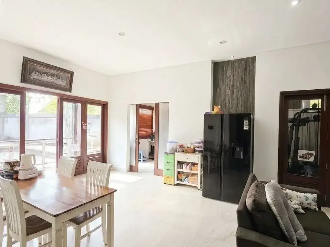 Dijual rumah strategis lingkungan elite. By Pass Garden Residence Sanur - Image 3 of 10