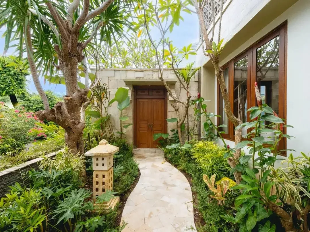 Rumah Hunian Villa 3BR Full Furnished Jimbaran Bali - Image 1 of 10