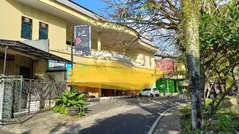 diJual  Cepat  Supermatket 2lt Strategis daerah ramai di Tabanan - Image 1 of 9