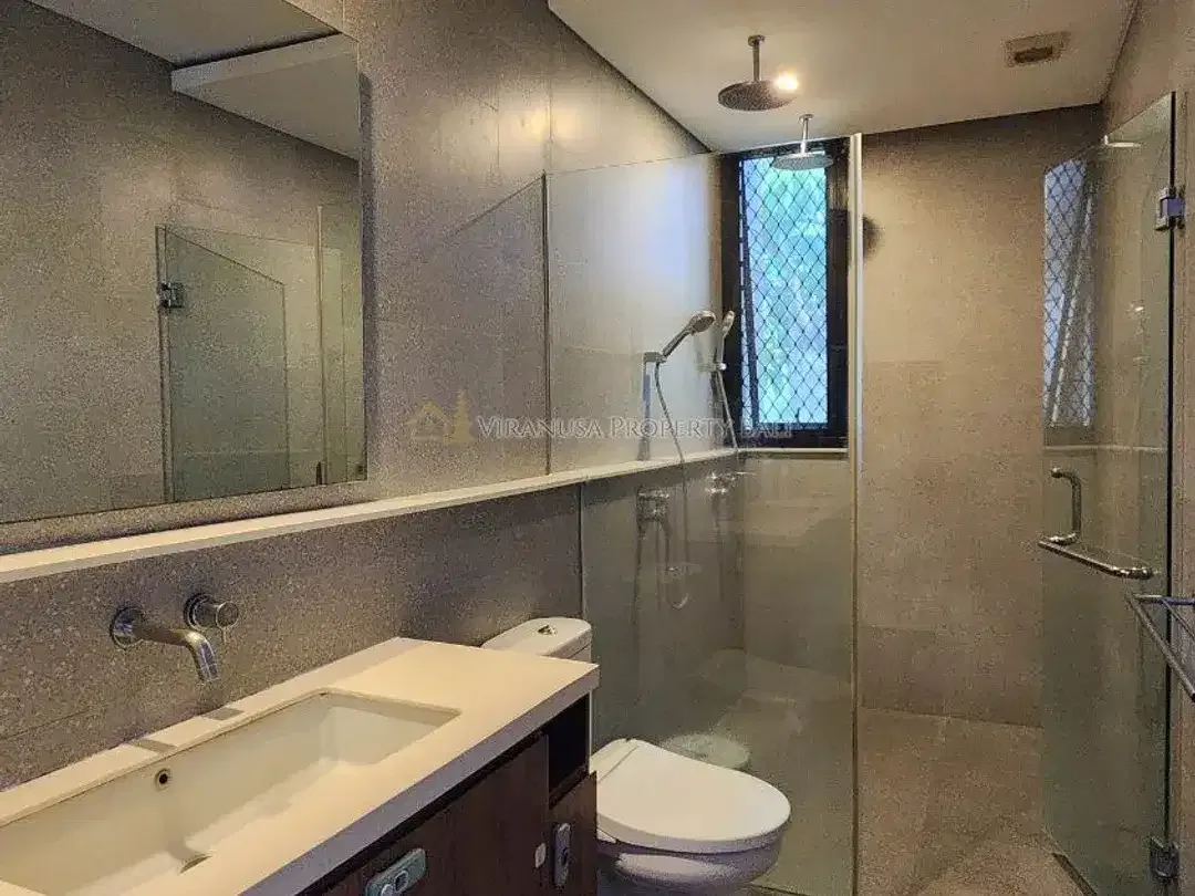 Villa Modern 4 Kamar Tidur dengan Pemandangan Sawah – Freehold / Leasehold di Sanur, Bali - Image 6 of 10