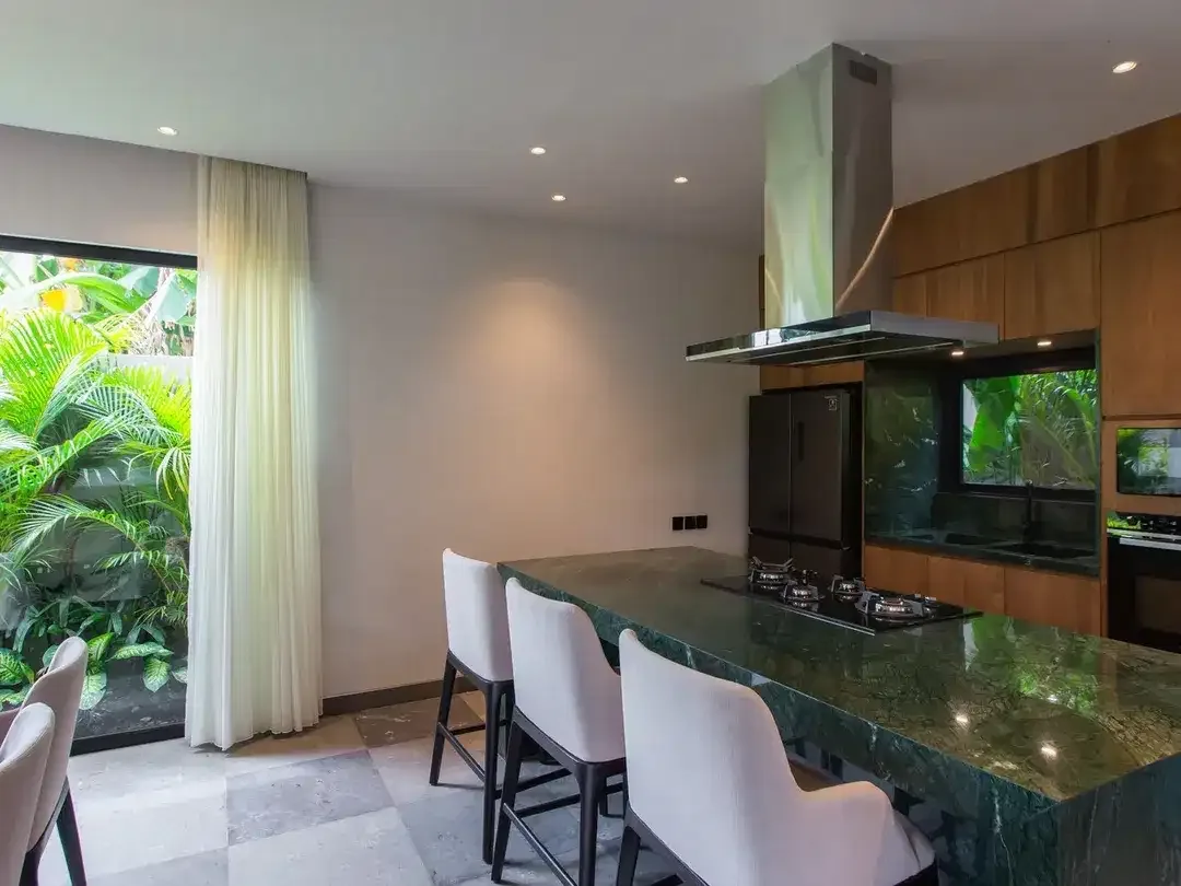 Leasehold - Charming 4-Bedroom Villa Near Canggu Bali - Prime Location - Image 3 of 10