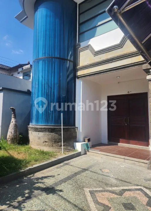 Rumah 2 Lantai Daerah Denpasar Barat Semi Furnish - Image 3 of 4