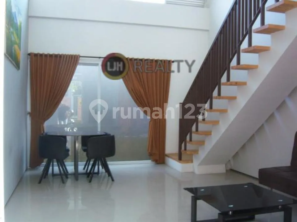 Rumah 3 Kamar Tidur Dekat Jalan Sunset Road, Kuta, Badung - Image 2 of 4