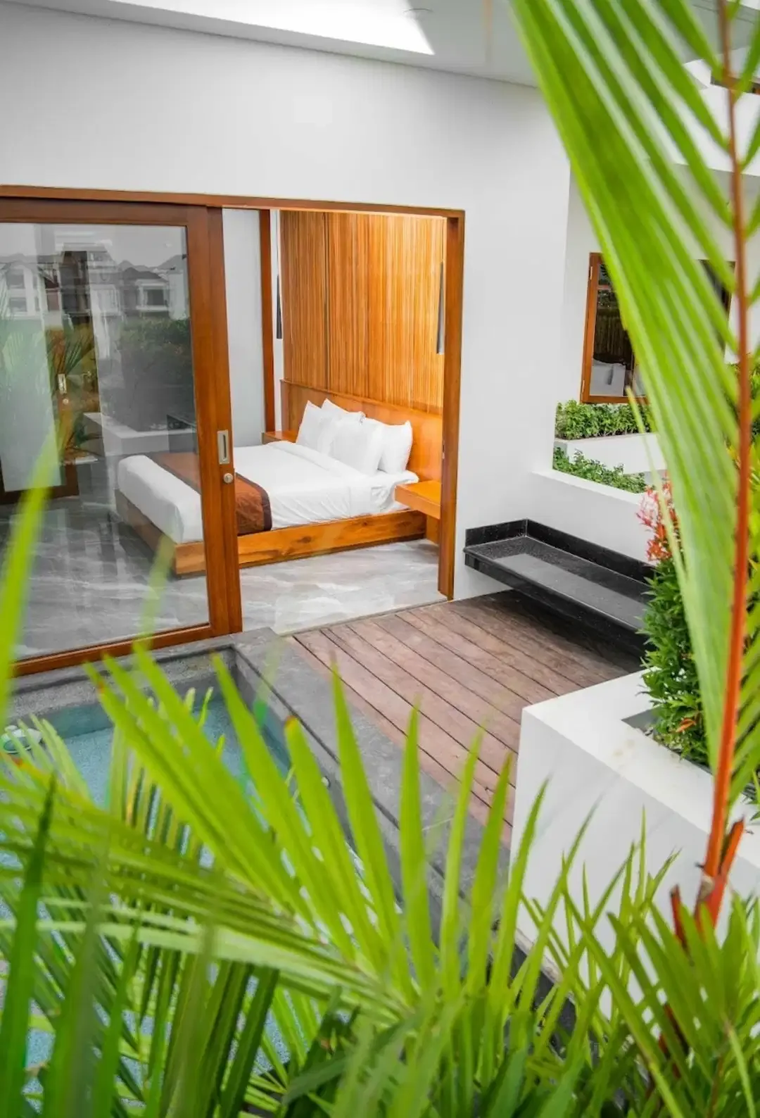 Modern 5-Bedroom Villa for Yearly Rental - Image 5 of 10